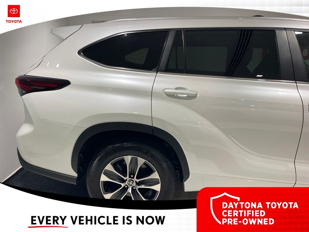 Used 2025 Toyota Highlander SUV