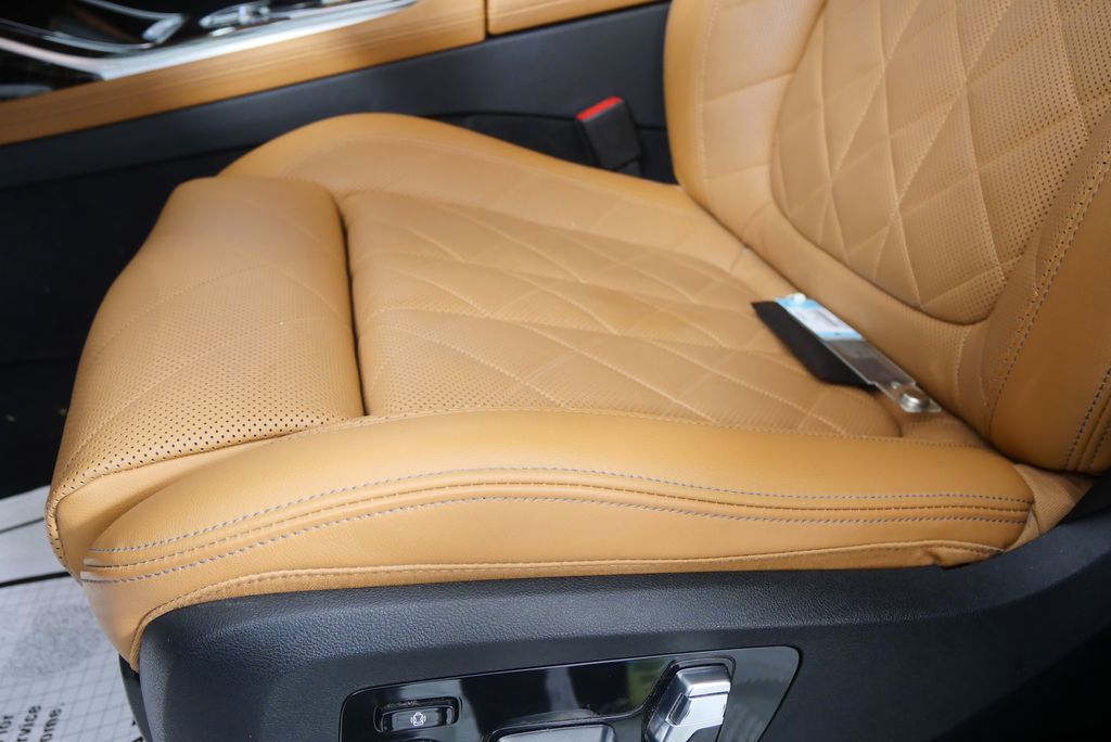 Thumbnail: 2024 BMW X7 - 9