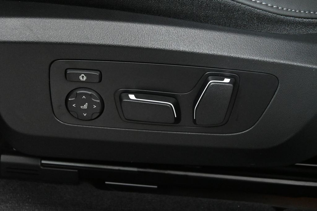 Thumbnail: 2026 BMW X3 - 27