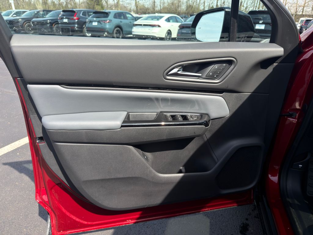 Thumbnail: 2026 Honda Prologue - 17