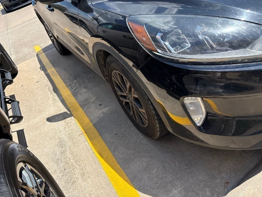2022 Ford Escape SEL Black at Toyota of Victoria