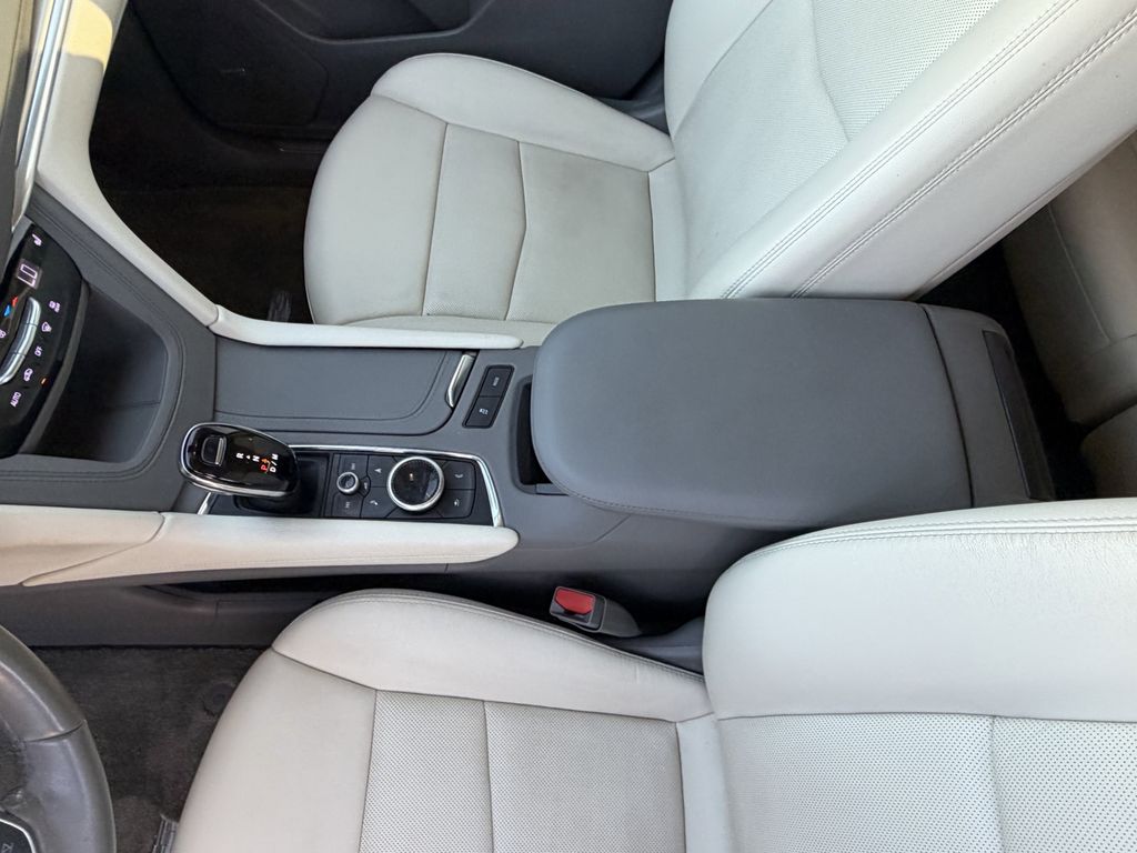used 2020 Cadillac XT5 car, priced at $22,694