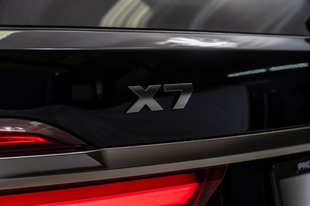 Used 2022 Black BMW M50i image 35