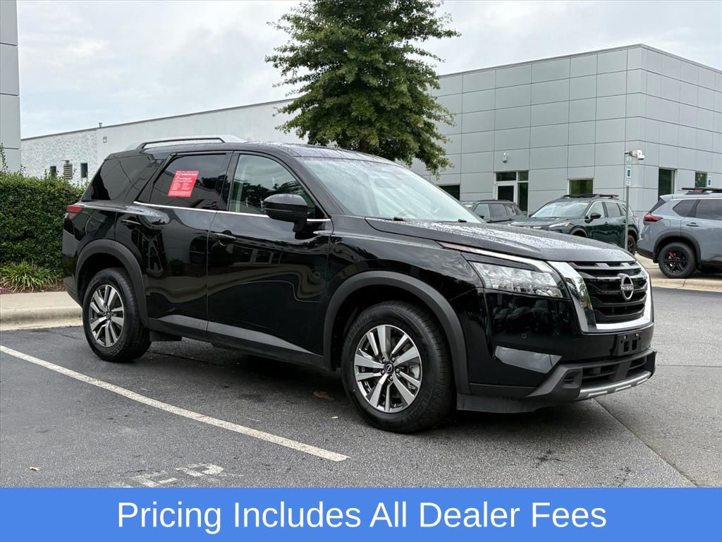  2025 Nissan Pathfinder SL 4WD   
