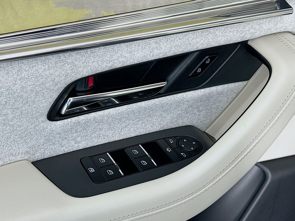 Thumbnail: 2025 Mazda CX-90 - 18