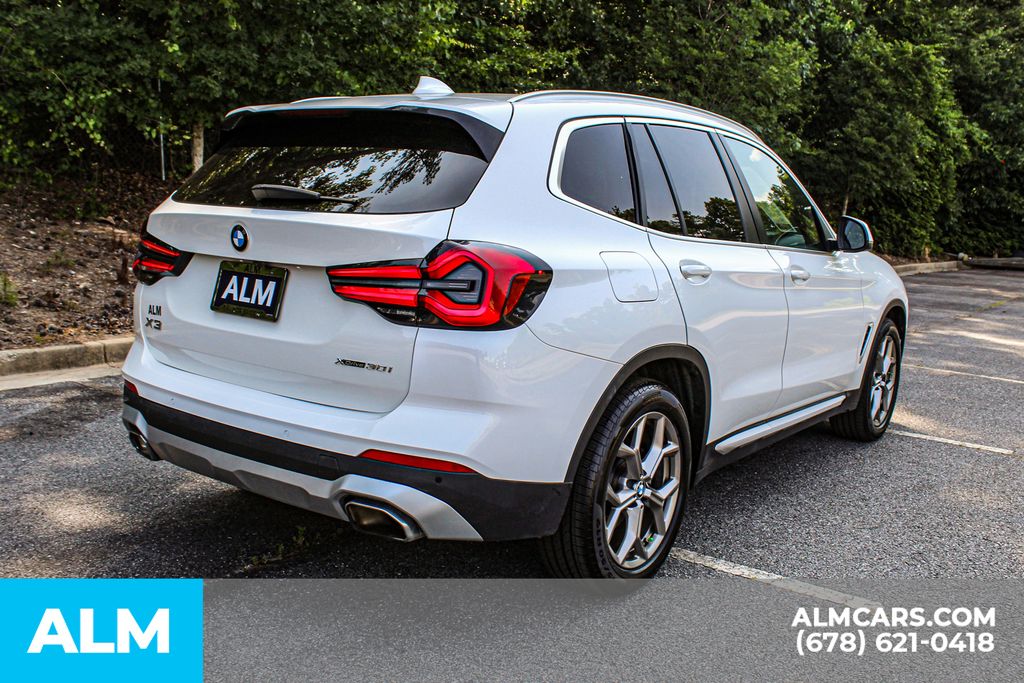 Used 2024 White BMW xDrive30i image 5