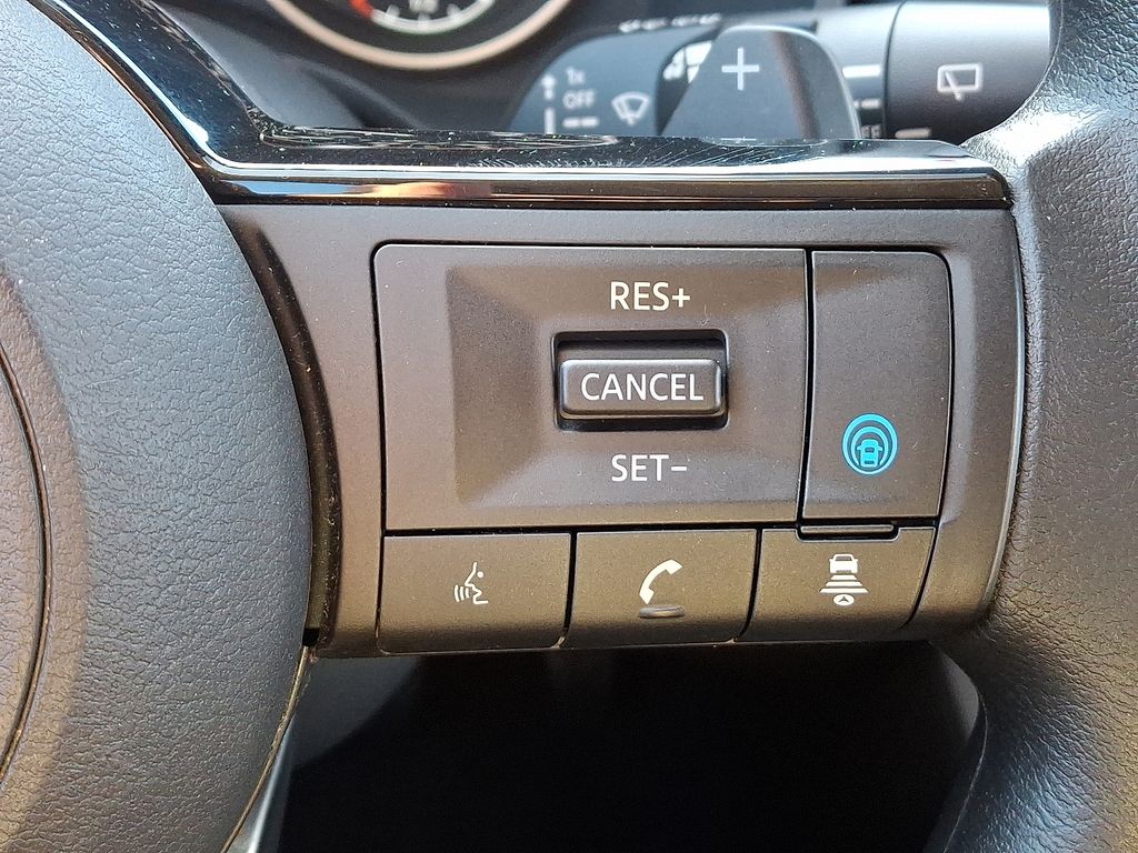 Thumbnail: 2022 Nissan Rogue - 22