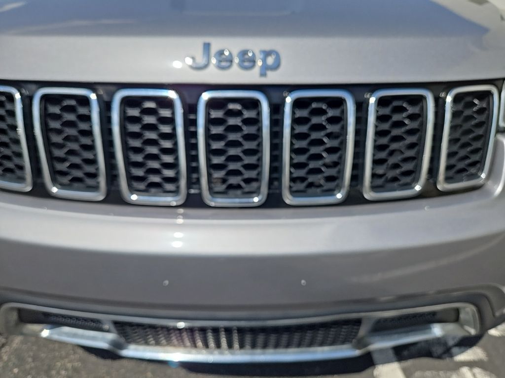 2018 Jeep Grand Cherokee Limited Edition 15