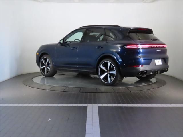 Thumbnail: 2026 Porsche Cayenne - 3