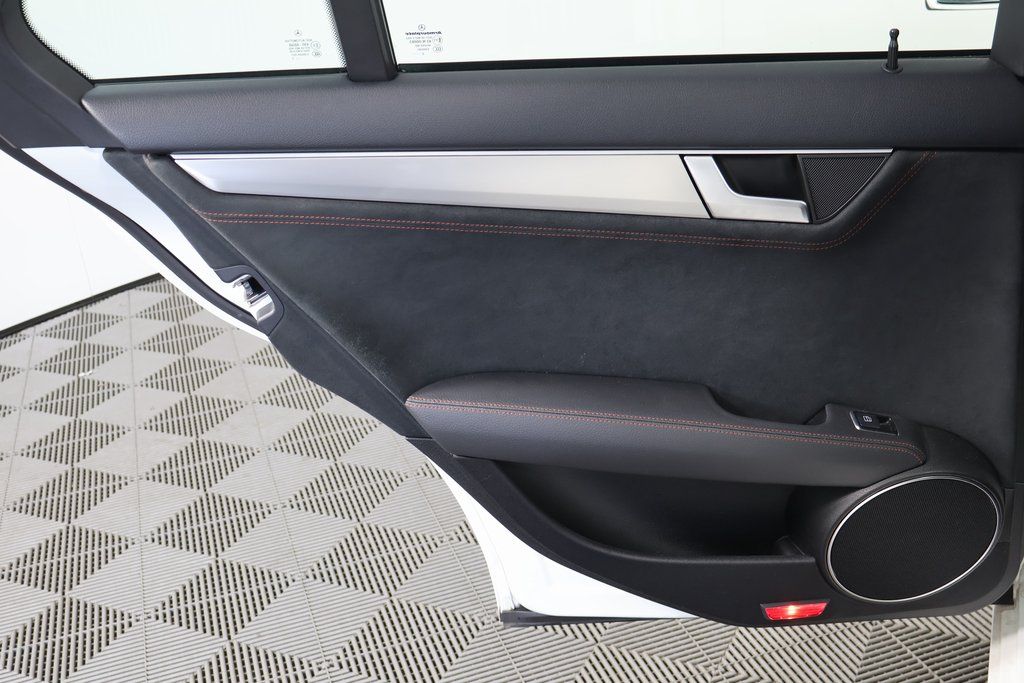 Thumbnail: 2013 Mercedes-Benz C-Class - 11