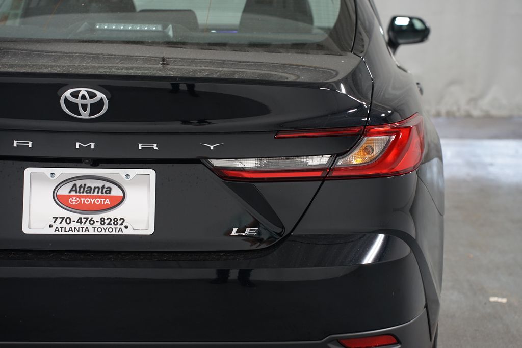 Thumbnail: 2025 Toyota Camry - 10