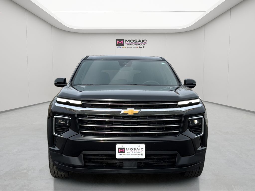 Used 2025 Chevrolet Traverse LT with VIN 1GNEVGRS4SJ201263 for sale in Zumbrota, Minnesota