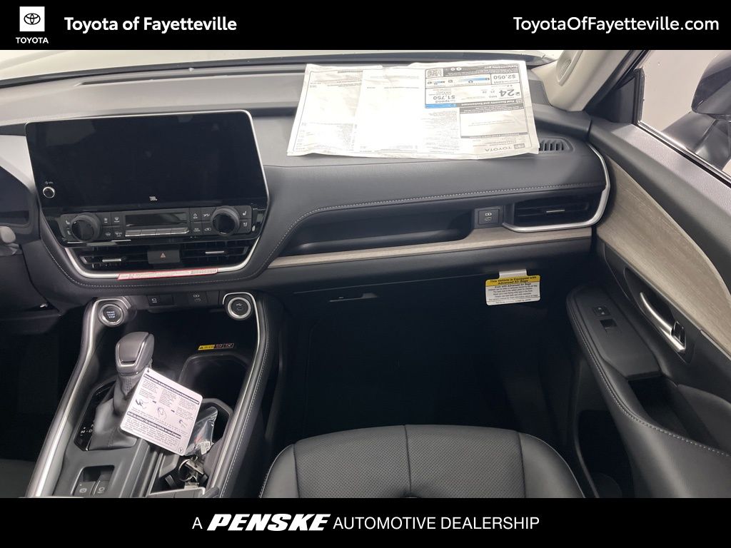 Thumbnail: 2026 Toyota Grand Highlander - 15