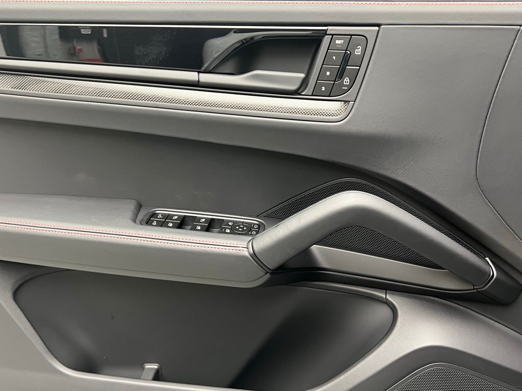 Thumbnail: 2026 Porsche  - 19