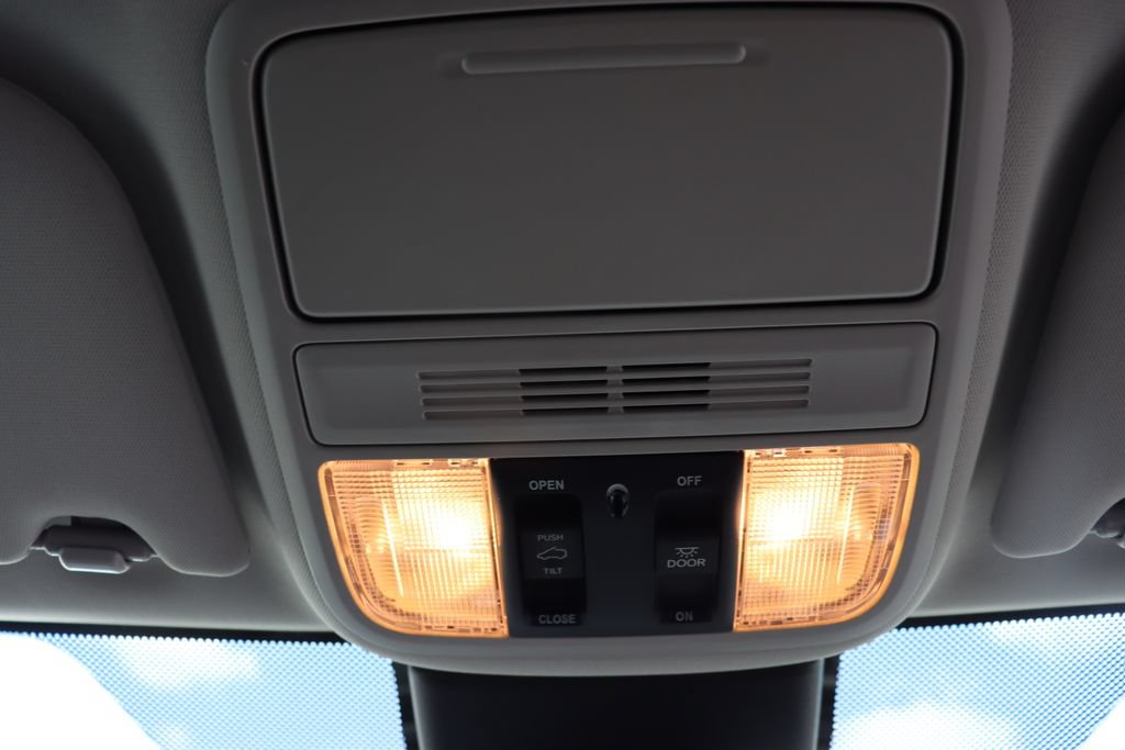 Thumbnail: 2026 Honda Odyssey - 25