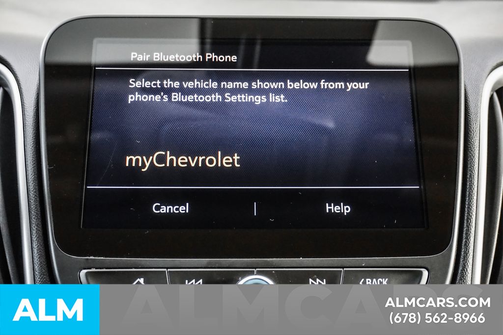 Used 2024 White Chevrolet LT image 36