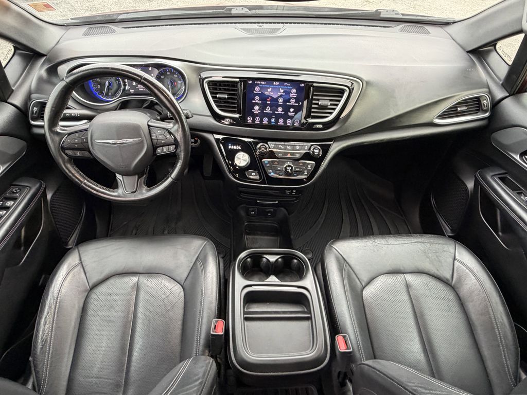 used 2019 Chrysler Pacifica car, priced at $15,392