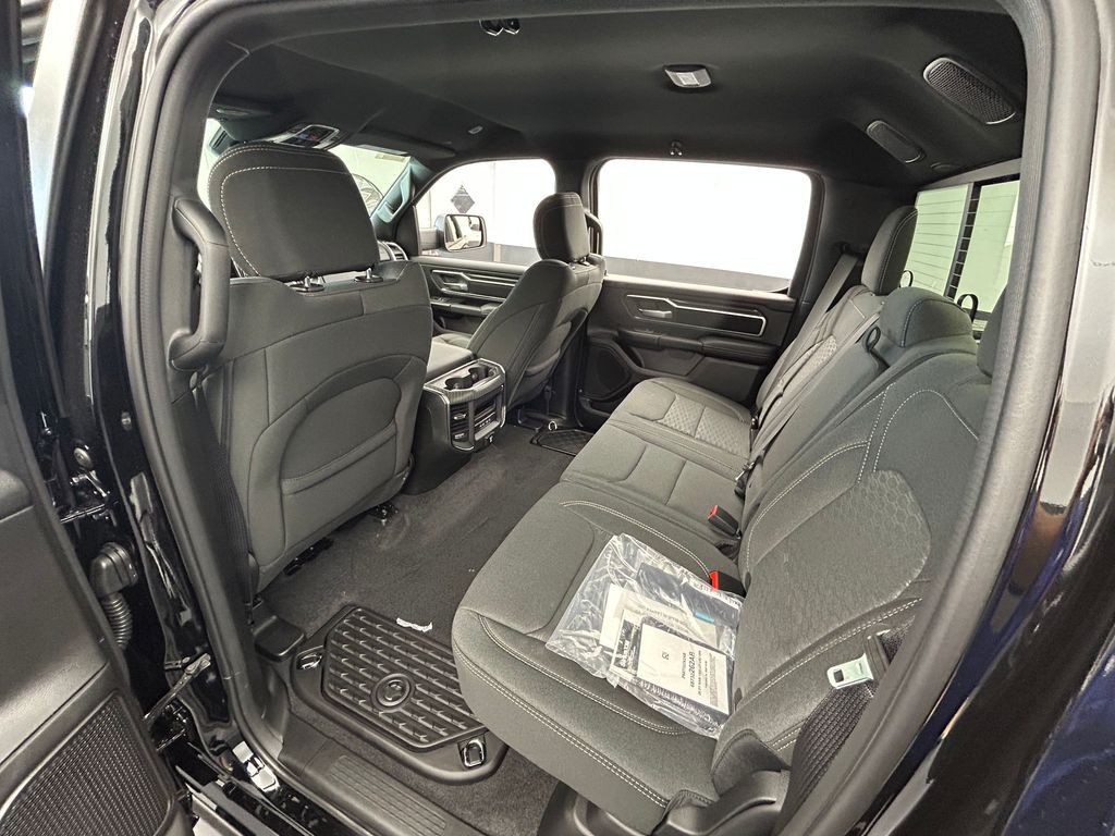 New 2026 Diamond Black Crystal Pearlcoat Ram Big Horn/Lone Star image 31