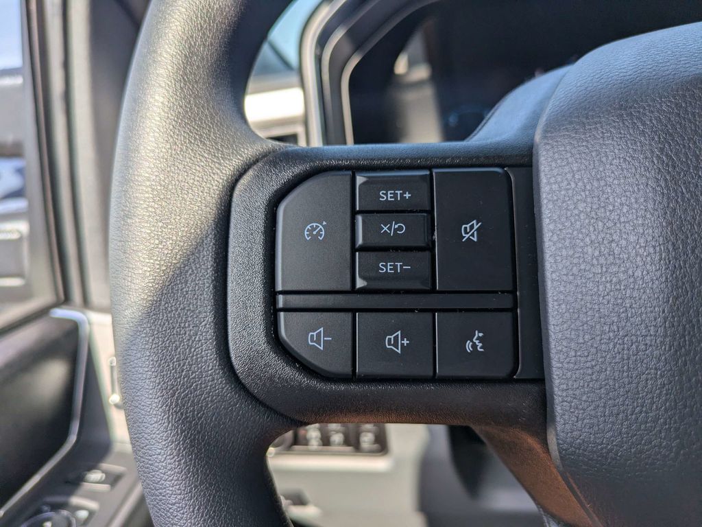 2026 Ford F-350 Super Duty XLT