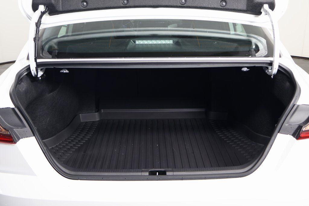 Thumbnail: 2025 Toyota Camry - 14