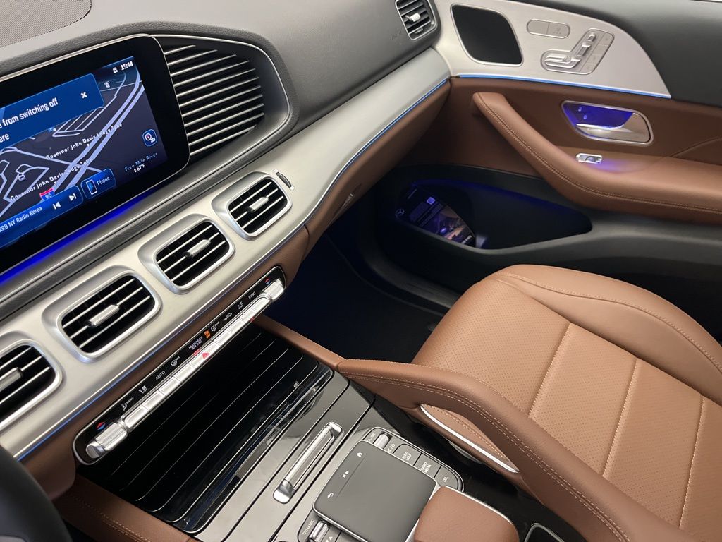 Thumbnail: 2026 Mercedes-Benz GLE - 21