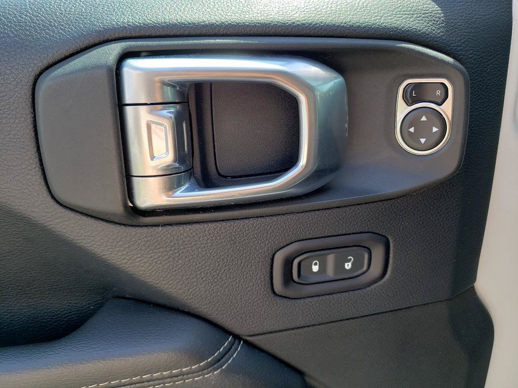 Used 2018 Jeep Wrangler SUV