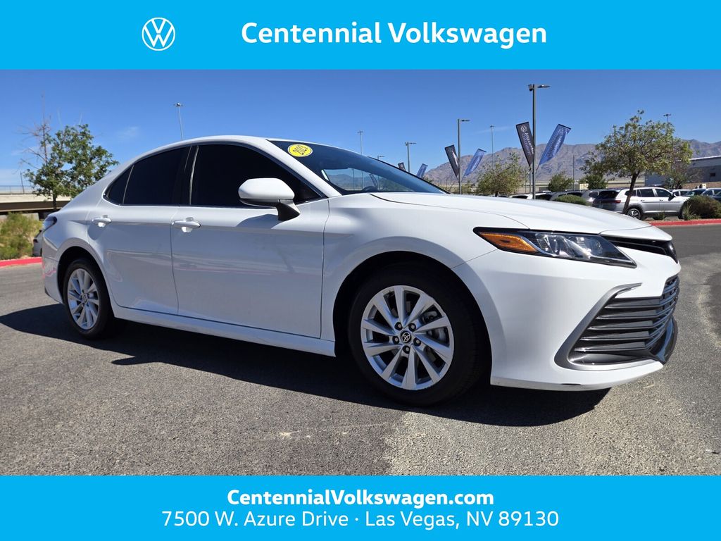 Ice 2023 Toyota Camry Sedan Front-Wheel Drive 8-Speed Automatic