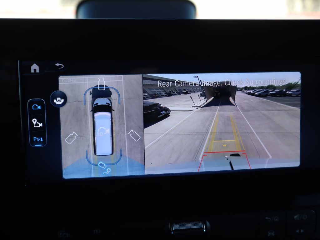 Thumbnail: 2025 Mercedes-Benz Sprinter - 17