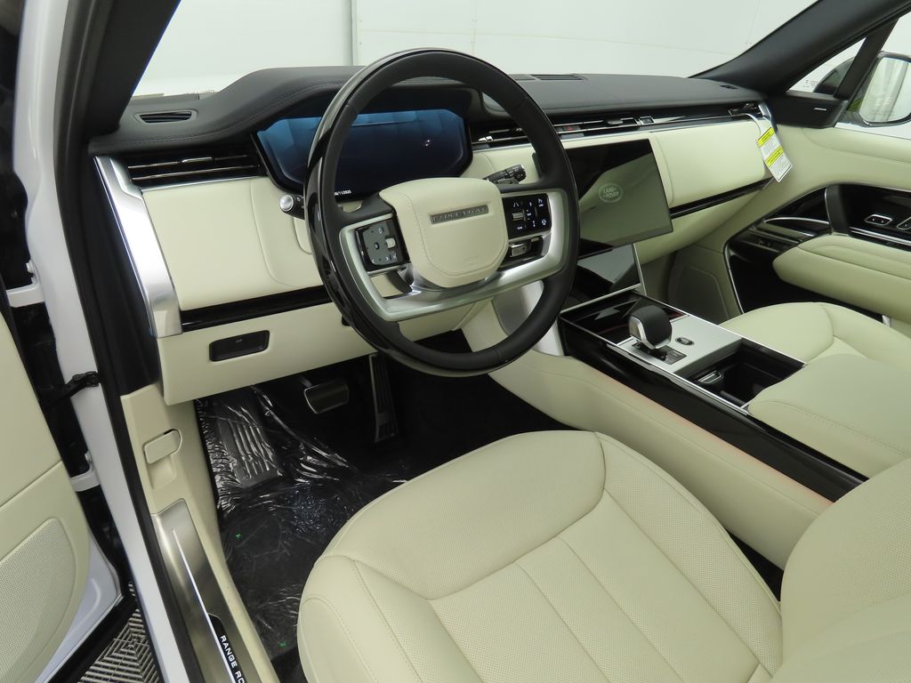 Thumbnail: 2025 Land Rover Range Rover - 9