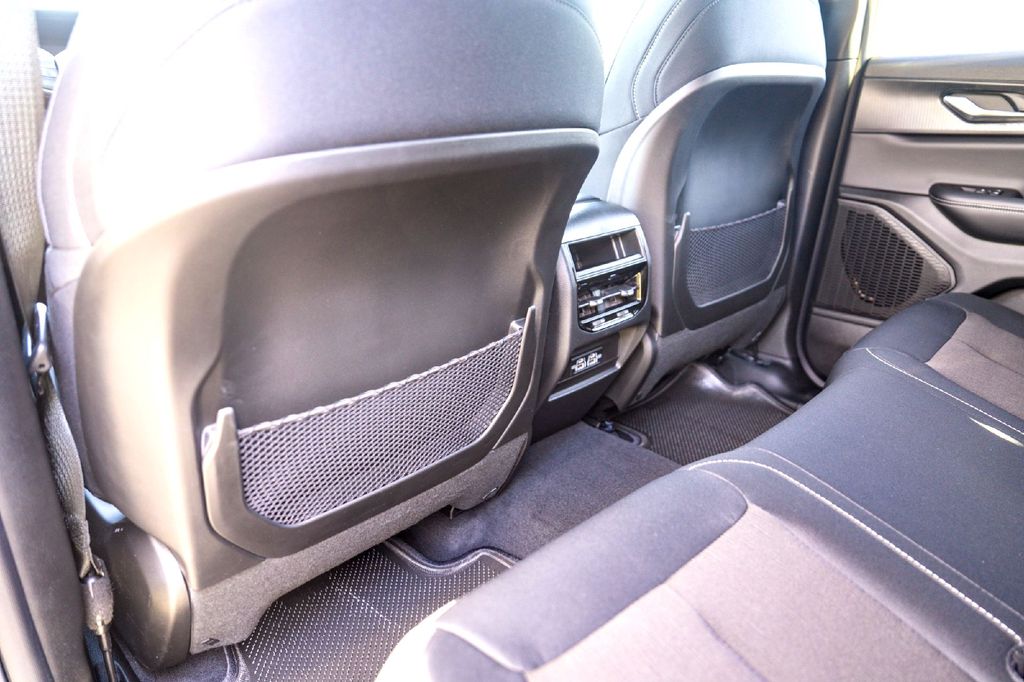 New Car 2025 Jeep Grand Cherokee  Laredo X For Sale Under $40,000 In Taylor, Texas