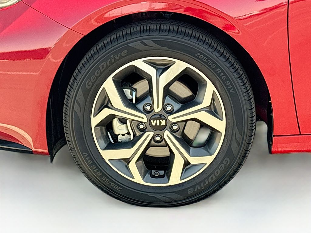 Thumbnail: 2021 Kia Forte - 29