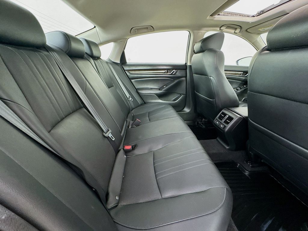 Used Car 2021 Honda Accord  Ex-l For Sale Under $25,000 In Austin, Texas