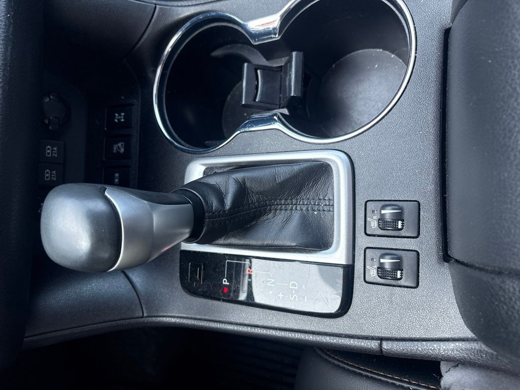 Used 2019 Black Toyota XLE image 20