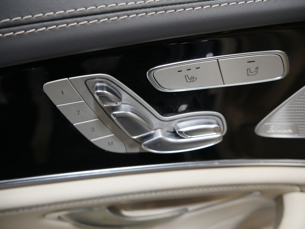 Thumbnail: 2022 Mercedes-Benz AMG GT - 17