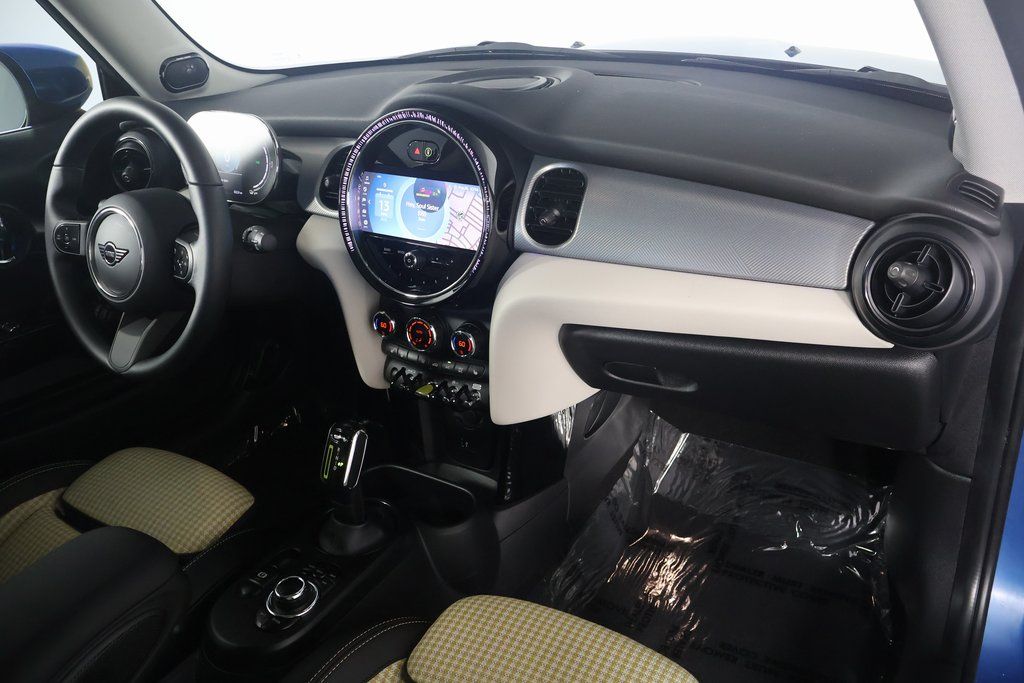 2023 MINI Cooper Base 8