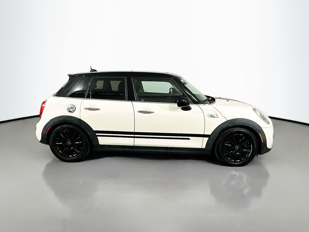 2016 MINI Cooper Base 4