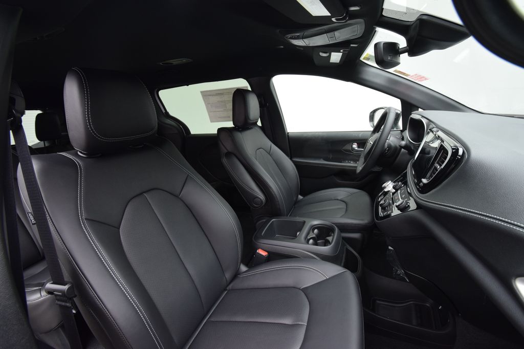 new 2026 Chrysler Pacifica car, priced at $42,471