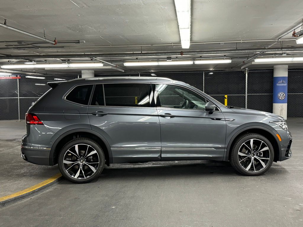 2024 Volkswagen Tiguan 2.0T SEL R-Line 37