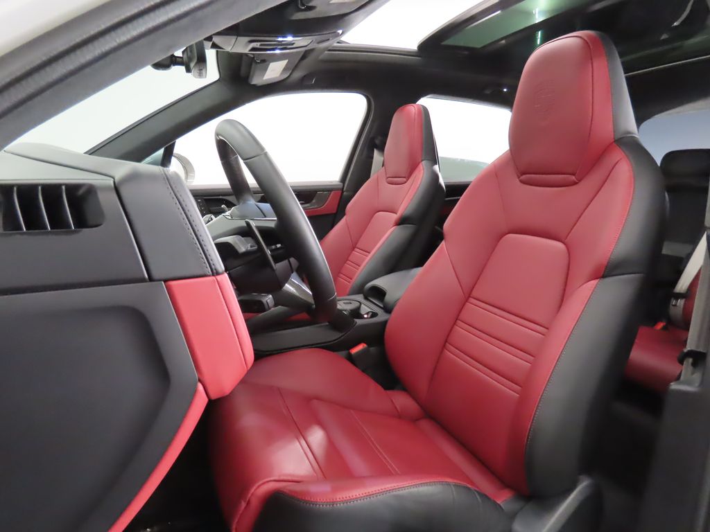 Thumbnail: 2025 Porsche Cayenne - 5