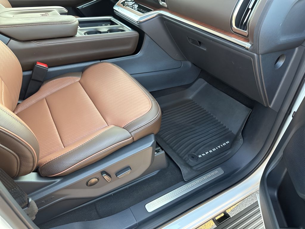 Used Car 2025 Ford Expedition Max  King Ranch For Sale Under $90,000 In Austin, Texas