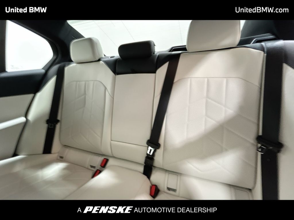 Thumbnail: 2026 BMW 5 Series - 21