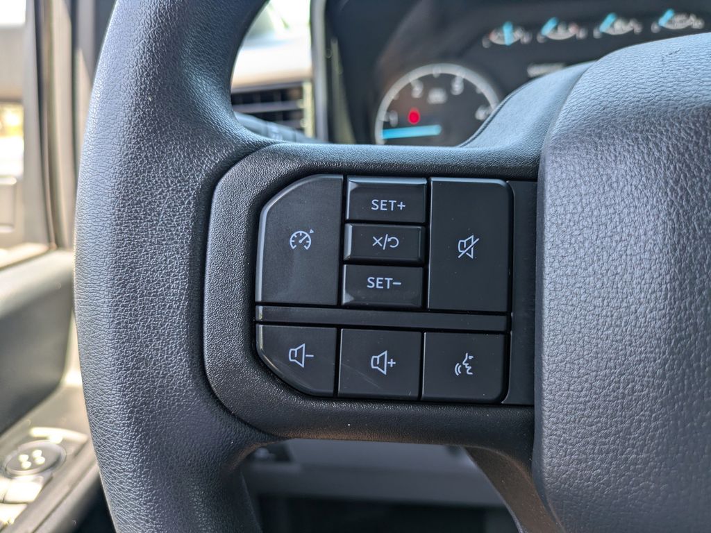 2025 Ford F-350 Super Duty XL