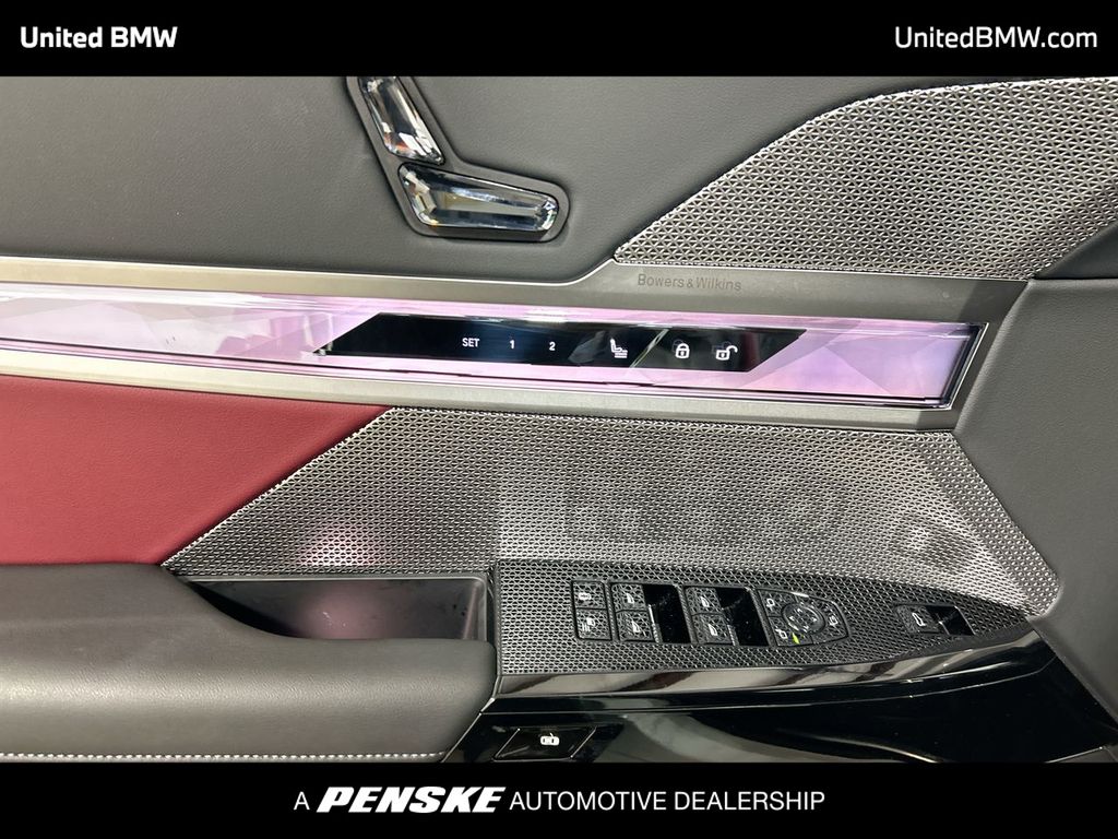 2024 BMW 7 Series 740i 11