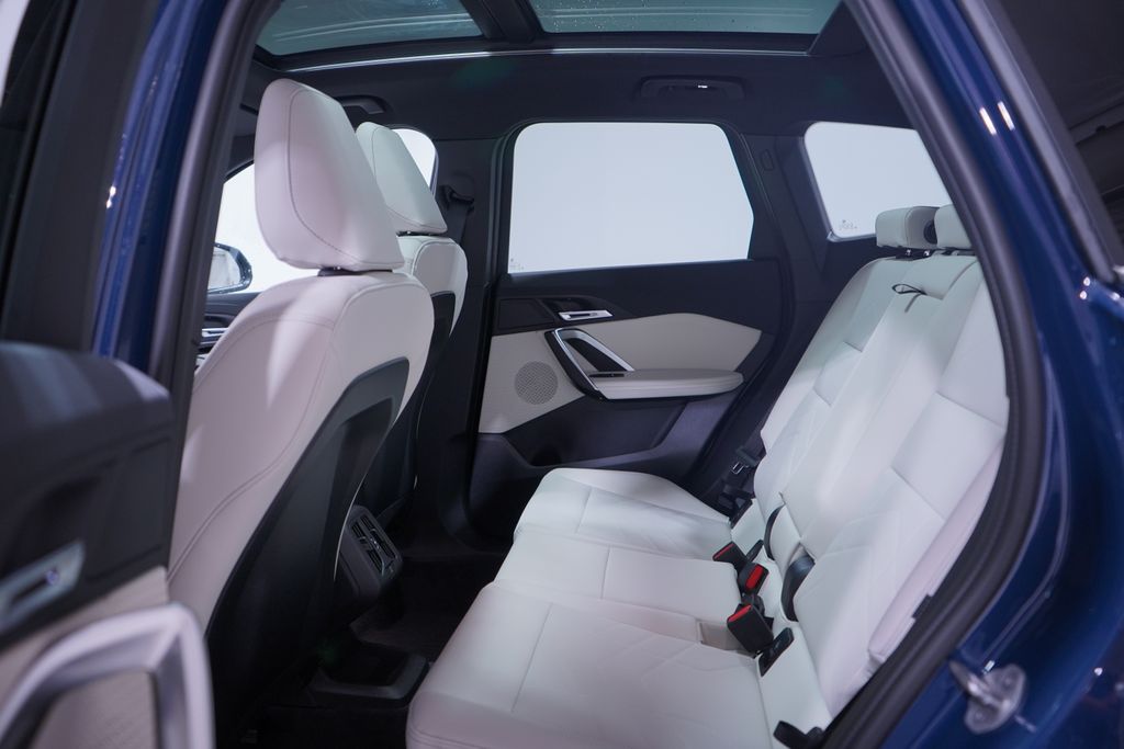 Thumbnail: 2026 BMW X1 - 9