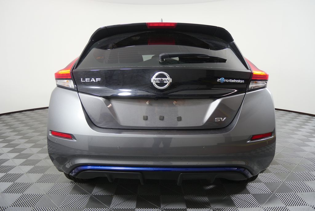 Thumbnail: 2022 Nissan Leaf - 4