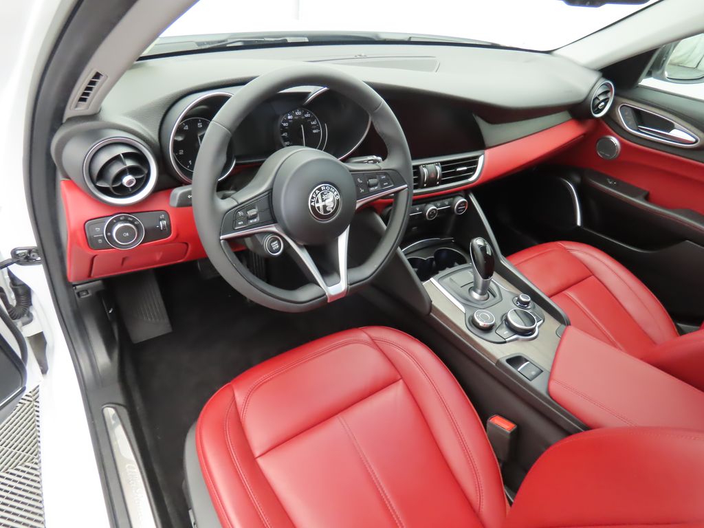 2019 Alfa Romeo Giulia Ti 9