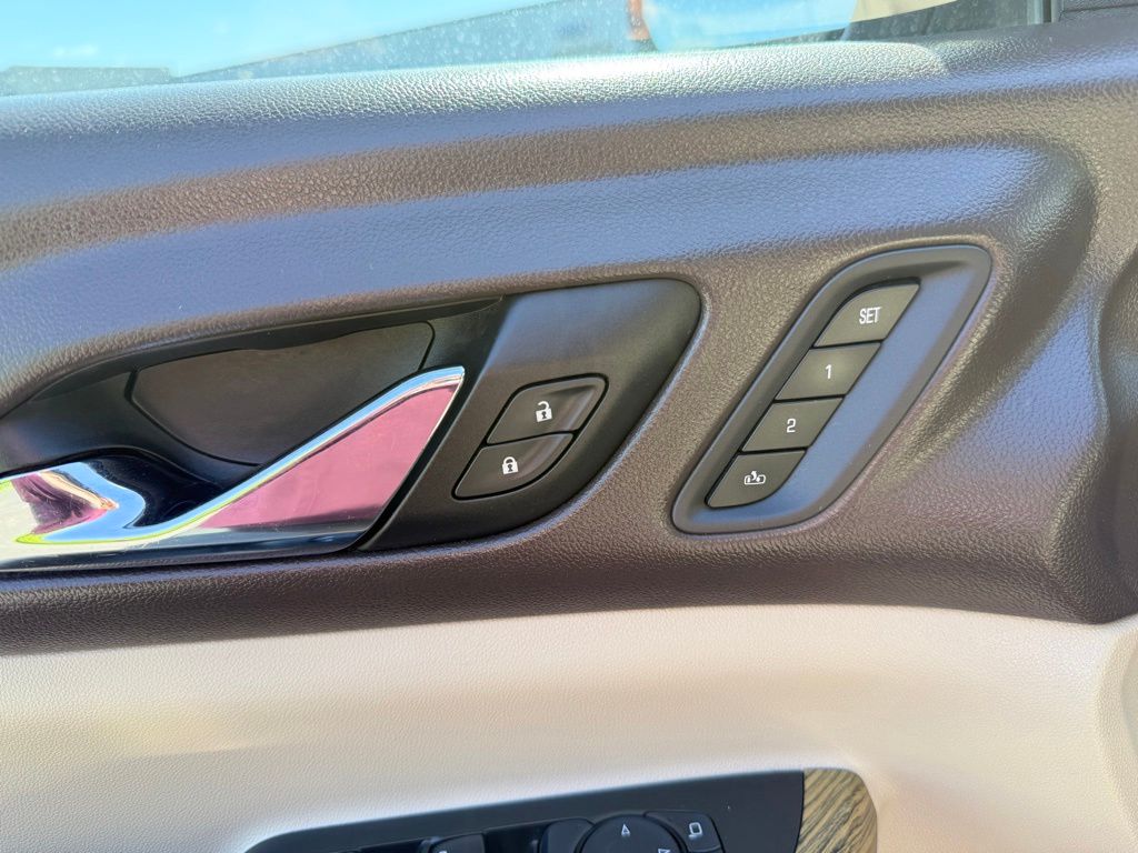 2017 GMC Acadia