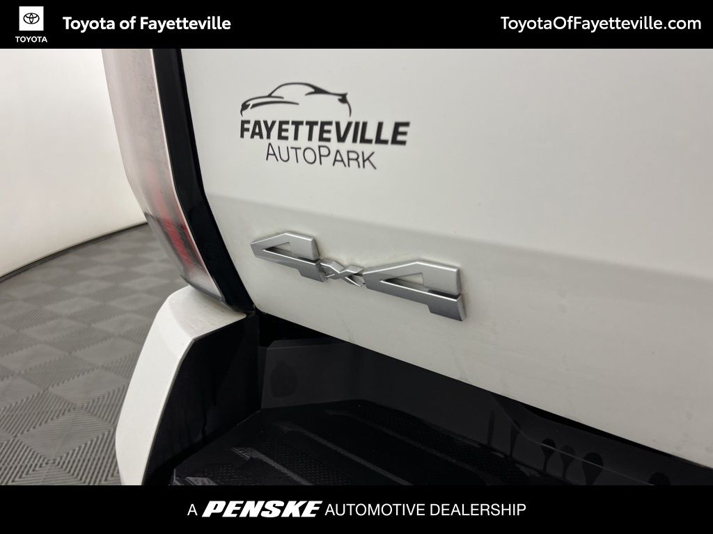 Thumbnail: 2025 Toyota Tundra - 13