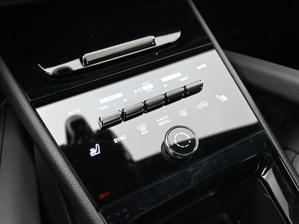 Certified Used 2024 White Porsche  image 21