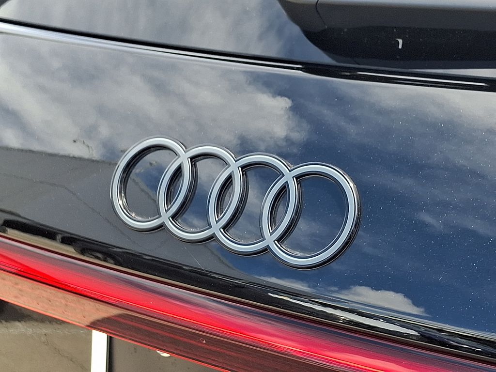 Thumbnail: 2025 Audi SQ6 e-tron - 29
